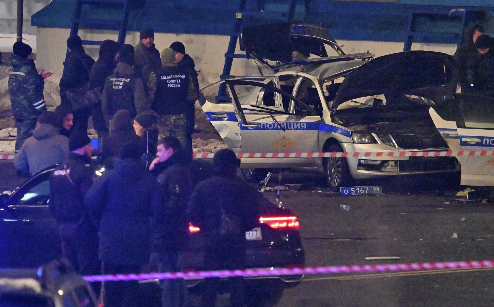 Обстановка на месте взрыва служебного автомобиля Госавтоинспекции на площади Савеловского вокзала (24 февраля 2026). Москвa - Sputnik Արմենիա, 1920, 24.02.2026