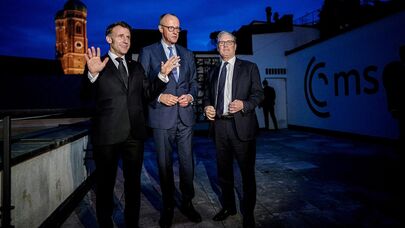 Президент Франции Эммануэль Макрон, канцлер Германии Фридрих Мерц и премьер-министр Великобритании Кир Стармер на 62-ой Мюнхенской конференции по безопасности (13 февраля 2026). Мюнхен