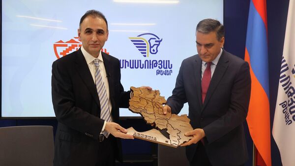 Արման Թաթոյանն ու Ավետիք Չալաբյանը - Sputnik Արմենիա