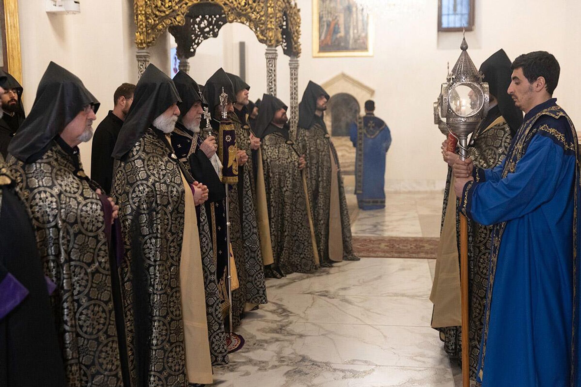 Заупокойная месса в память о жертвах Сумгаитской резни 1988 года по окончании воскресной литургии (27 февраля 2026). Эчмиадзин - Sputnik Արմենիա, 1920, 27.02.2026