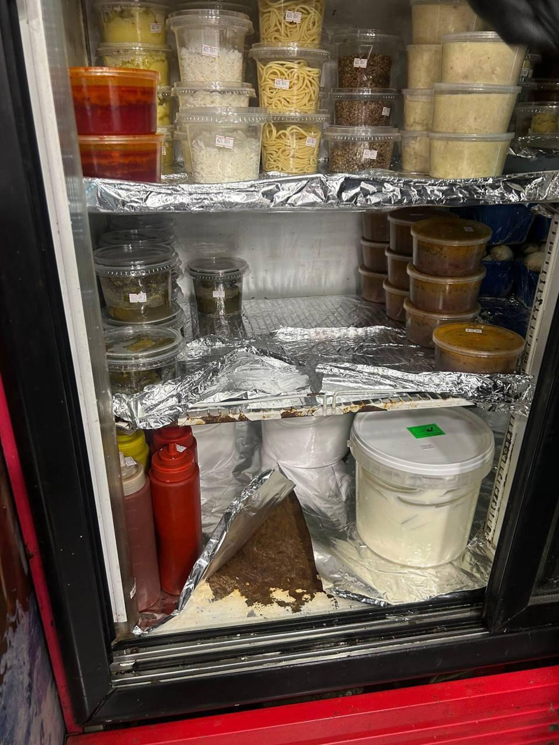 Инспекционный орган безопасности пищевых продуктов приостановили деятельность на предприятии общественного питания Карас (Ереван, Туманян, 19) - Sputnik Արմենիա, 1920, 02.03.2026