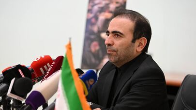 Посол Ирана Халил Ширголами во время пресс-конференции (2 марта 2026). Еревaн