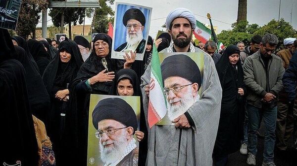 Շիրազում սգում են Ալի Խամենեիի մահը - Sputnik Արմենիա