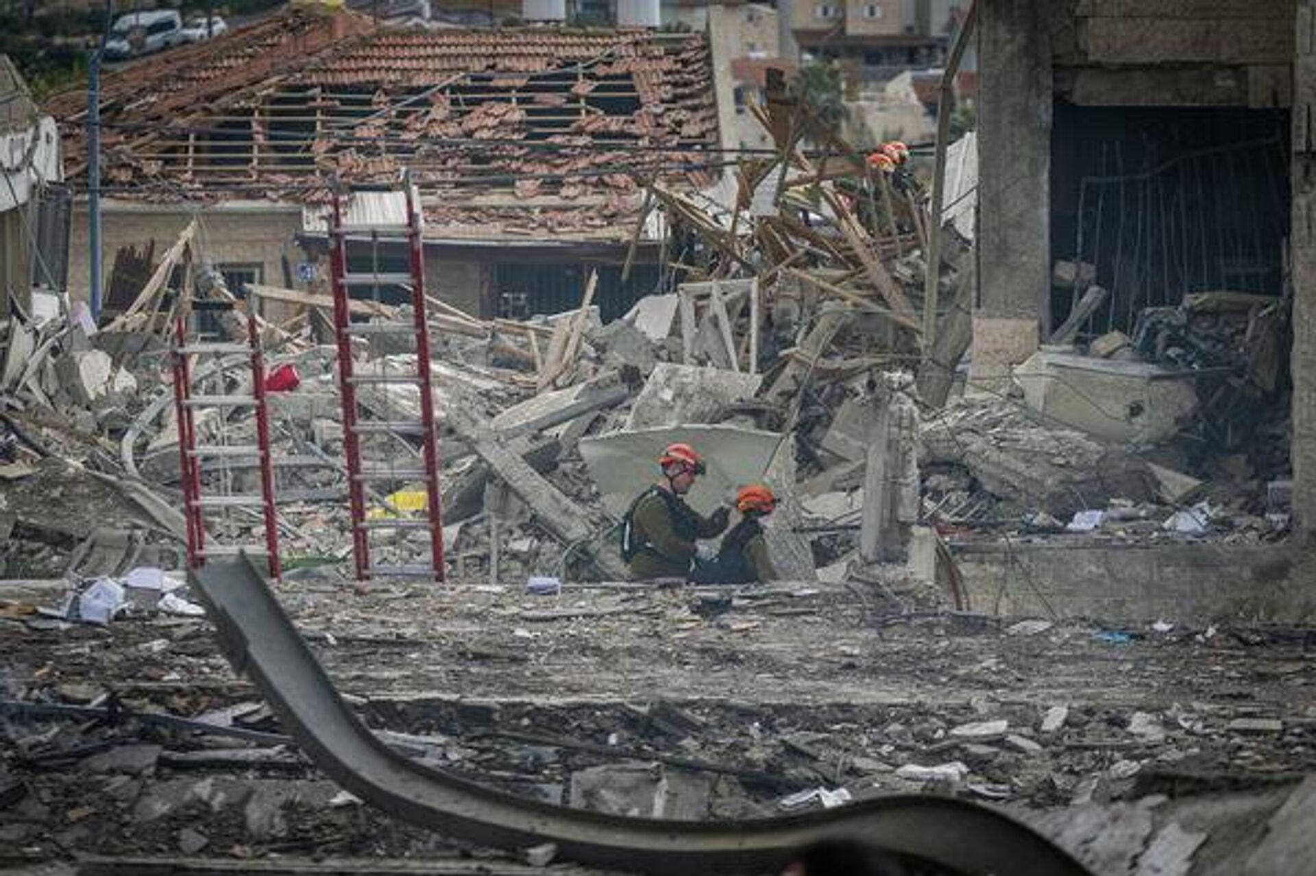 Разрушения в результате иранских ракетных ударов в городе Бейт-Шемеш (2 марта 2026). Израиль - Sputnik Արմենիա, 1920, 02.03.2026