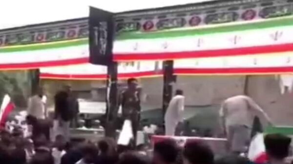  В Иране проходят похороны школьниц, убитых в результате удара США и Израиля - Sputnik Արմենիա