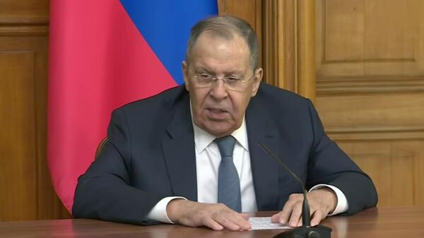 На тех, у кого ядерные бомбы есть, США не нападают - Лавров - Sputnik Արմենիա