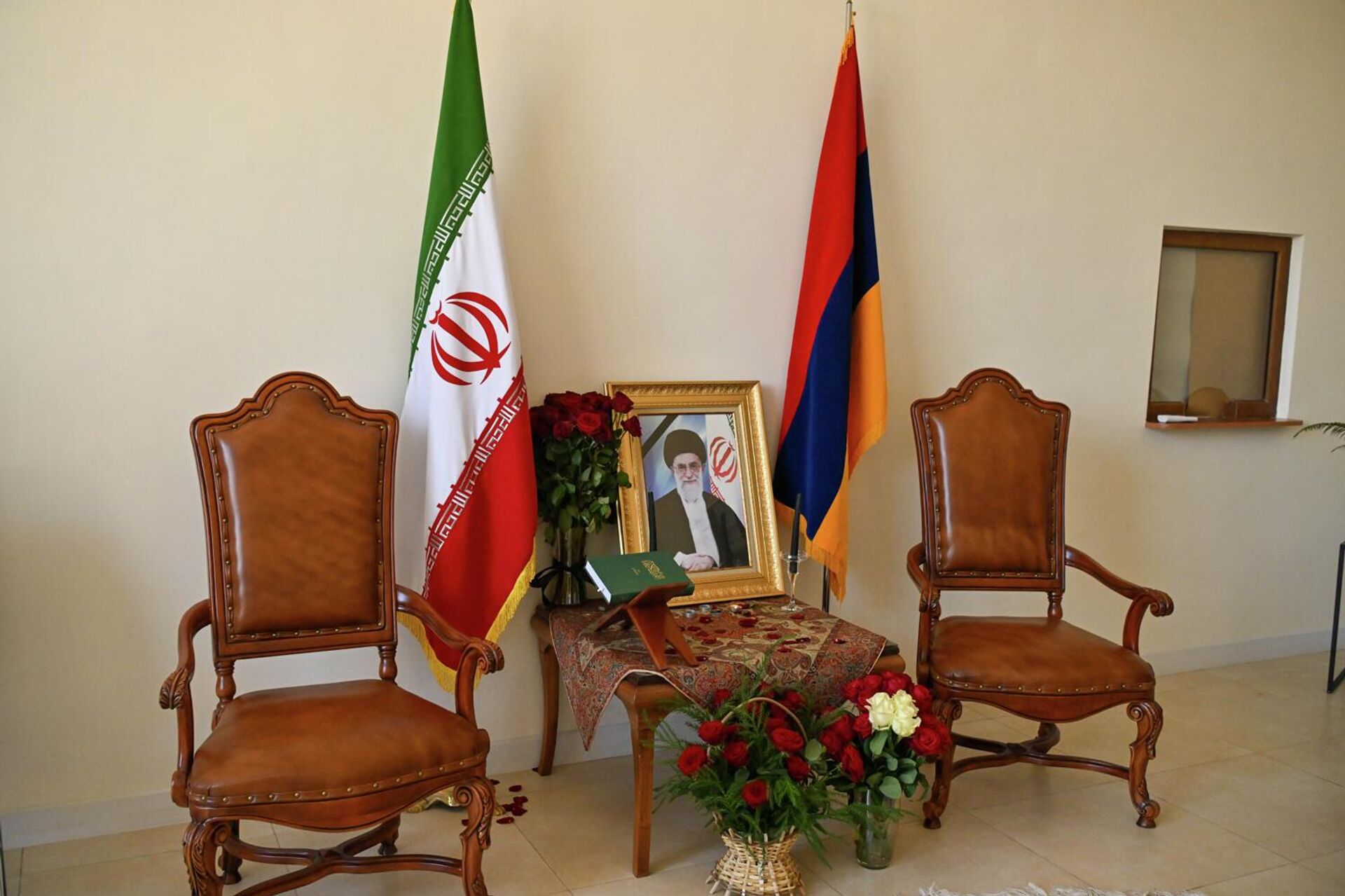 Траурные мероприятия в Генеральном консульстве Ирана в Капане (3 марта 2026). Сюник - Sputnik Армения, 1920, 03.03.2026