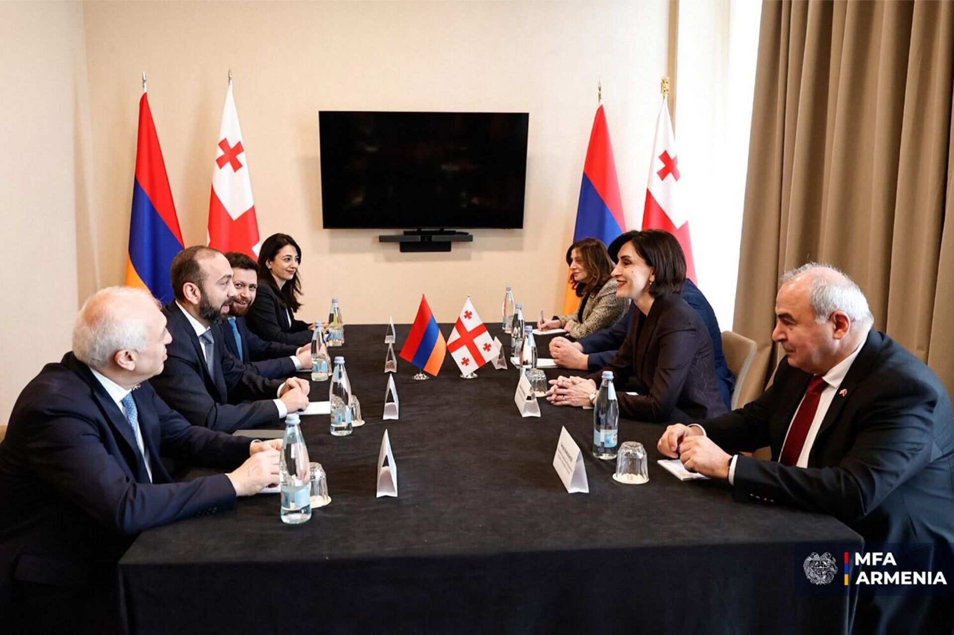 Встреча министров иностранных дел Армении и Грузии Арарата Мирзояна и Маки Бочоришвили (4 марта 2026). Тбилиси - Sputnik Արմենիա, 1920, 04.03.2026
