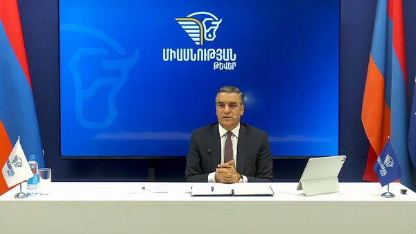 Արման Թաթոյան - Sputnik Արմենիա