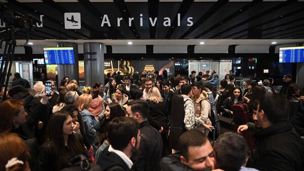 «Երևան» նվագախմբի երեխաները Բայրութից վերադարձել են հատուկ չվերթով - Sputnik Արմենիա