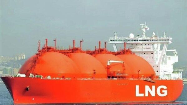 Танкер по перевозке СПГ в Ормузском проливе - Sputnik Армения