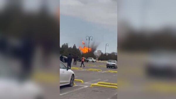 Азербайджанские СМИ утверждают, что ракеты и беспилотники, выпущенные из Ирана, упали на территорию аэропорта Нахиджевана.  - Sputnik Արմենիա
