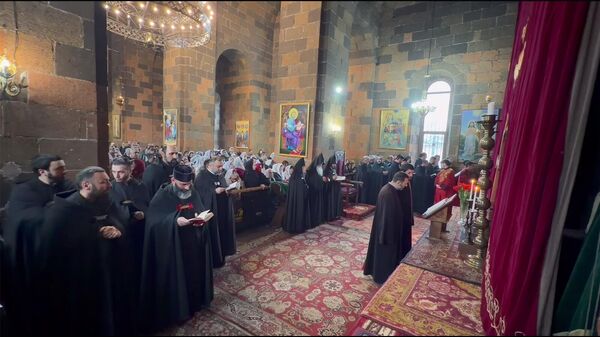 Совместная молитва за арестованных духовников в церкви Святого Акопа села Мргаван Араратской области - Sputnik Արմենիա