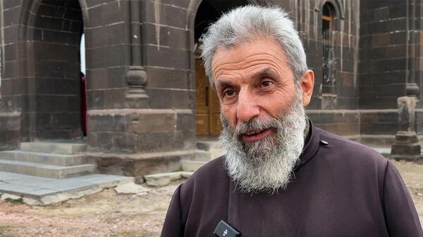 Մասյացոտնի թեմի պառակտում չկա. 23 հոգևորականից 19–ն այսօր միասնաբար մեր թեմի նոր առաջնորդի կողքին ենք,. տեր Գրիգոր քահանա Հովհաննիսյան - Sputnik Արմենիա