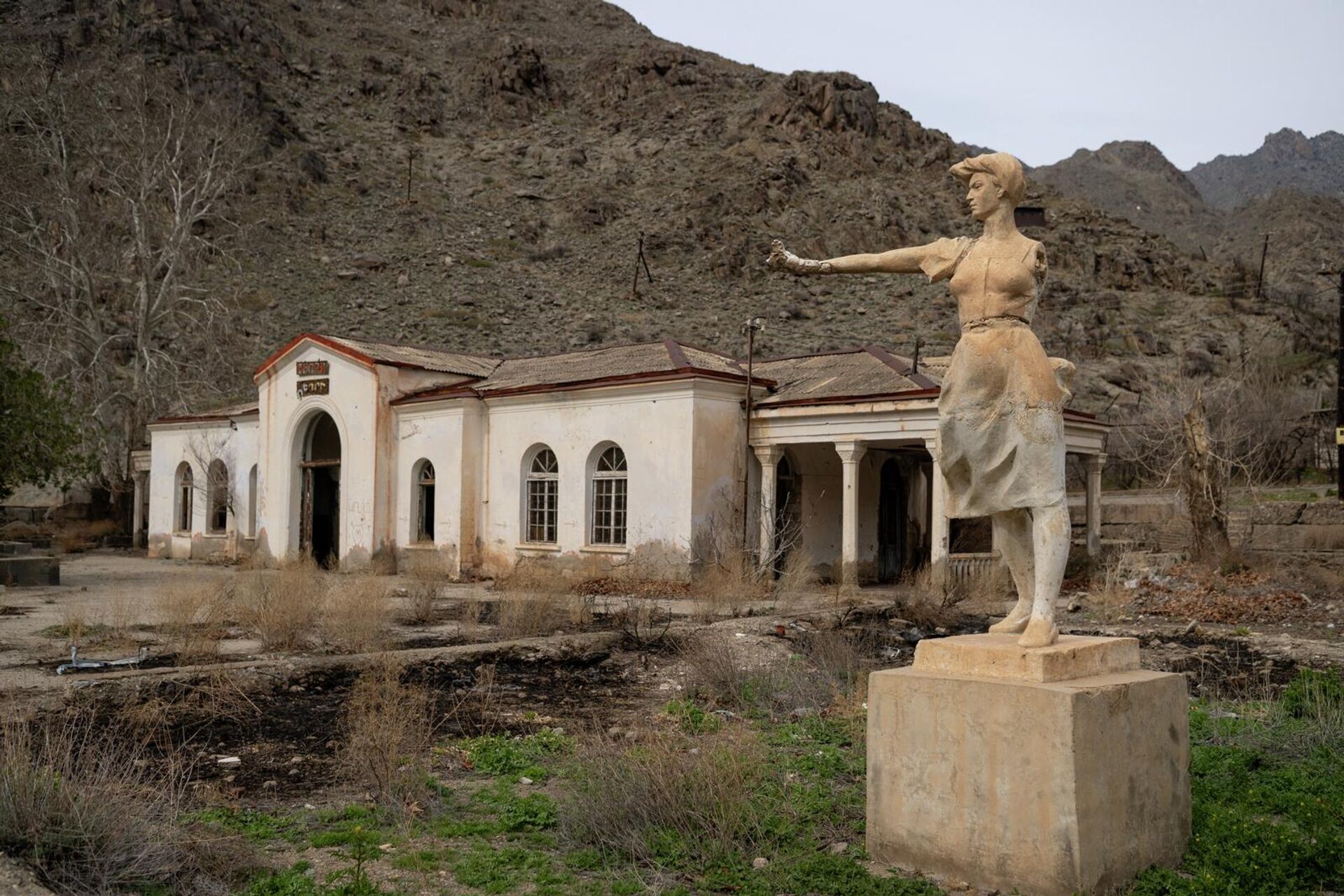 Недействующая железнодорожная станция Мегри - Sputnik Արմենիա, 1920, 07.03.2026