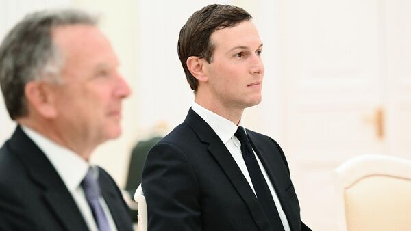 Спецпосланник президента США Стивен Уиткофф и зять президента США Джаред Кушнер во время встречи с президентом РФ Владимиром Путиным (2 декабря 2025). Москвa - Sputnik Армения