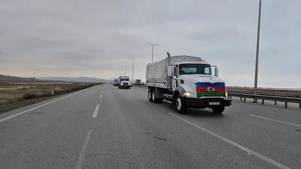 Азербайджан отправил гуманитарную помощь в Иран - Sputnik Армения