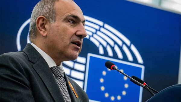 Նիկոլ Փաշինյան - Sputnik Արմենիա