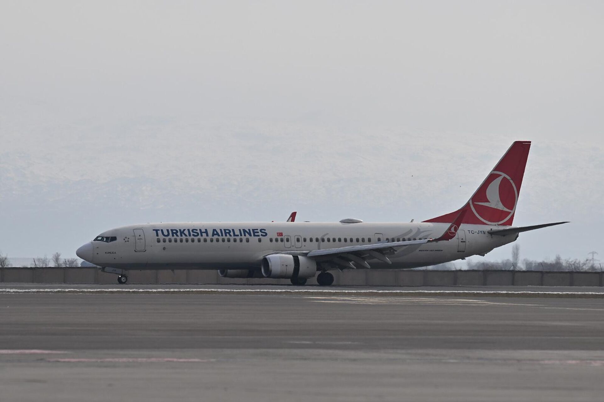 Первый рейс авиакомпании Turkish Airlines Стамбул – Ереван – Стамбул в Международном аэропорту Звартноц (11 марта 2026). Еревaн - Sputnik Արմենիա, 1920, 11.03.2026