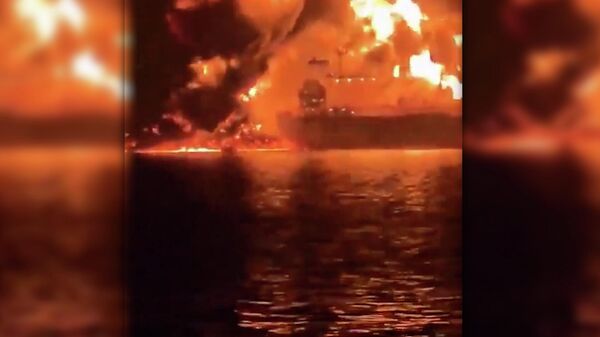 Нефтяной танкер атакован вблизи порта Басра в Ираке - Sputnik Армения