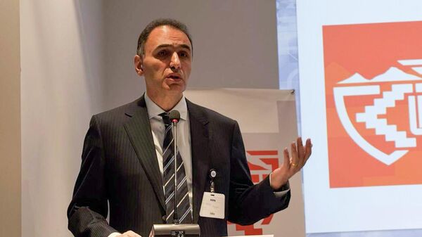 Основатель гражданского объединения Айакве Аветик Чалабян выступает на презентации концепции национальной безопасности Армении, разработанной компанией Айакве (13 марта 2026). Еревaн - Sputnik Армения