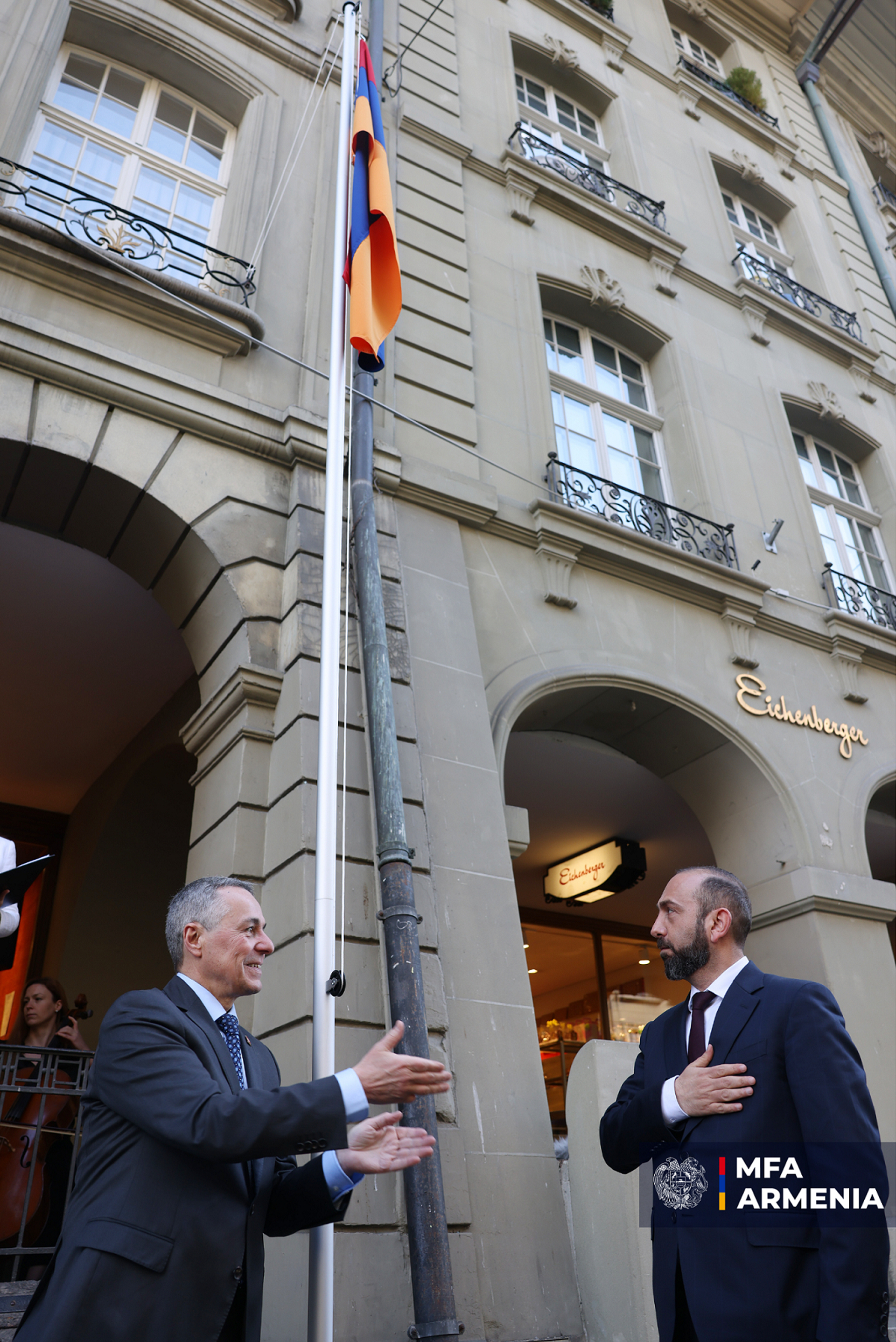 Глава МИД Арарат Мирзоян принял участие в официальной церемонии открытия посольства Армении в Берне, в которой принял участие глава Федерального департамента иностранных дел Швейцарской Конфедерации Игнасио Кассис (12 марта 2026). Швейцария - Sputnik Արմենիա, 1920, 13.03.2026