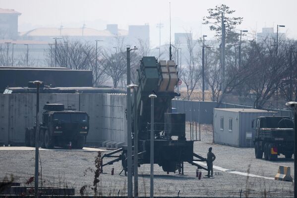 Американские системы противоракетной обороны Patriot на базе СШАПхёнтхэк, Южная Корея - Sputnik Армения