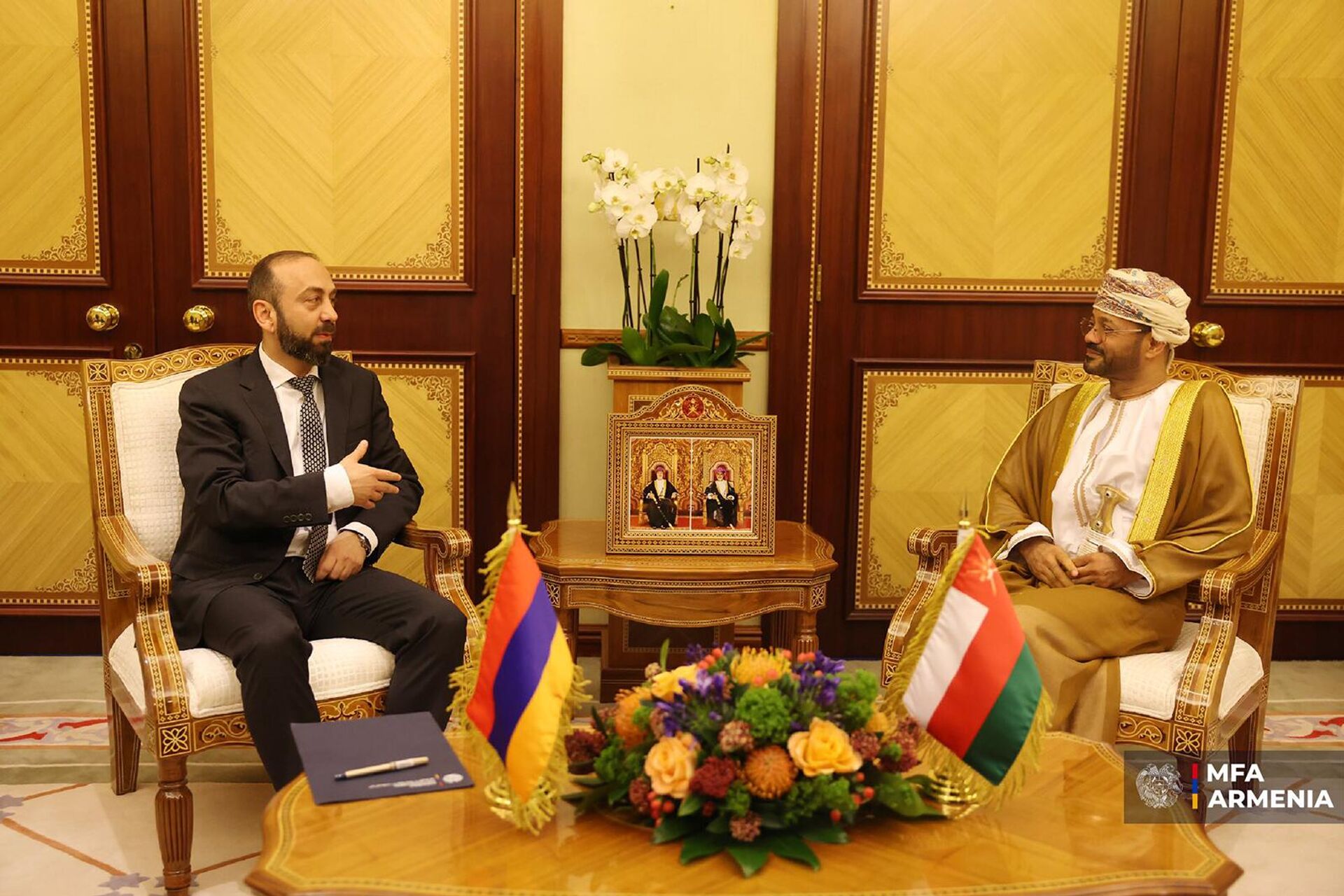 Министр иностранных дел Армении Арарат Мирзоян встретился с министром иностранных дел Султаната Оман Бадром бин Хамадом бин Хамудом Аль-Бусаиди (17 марта 2026). Маскат - Sputnik Արմենիա, 1920, 17.03.2026