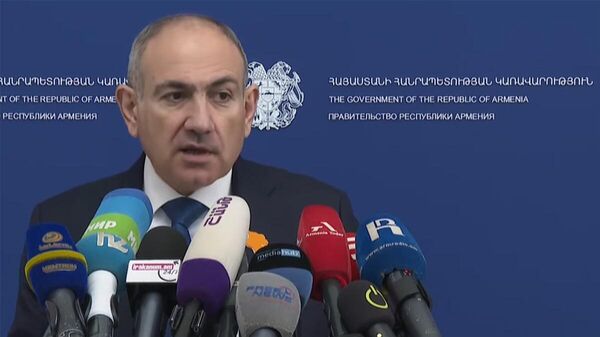 Премьер-министр Никол Пашинян отвечает на вопросы журналистов (19 марта 2026). Еревaн - Sputnik Արմենիա