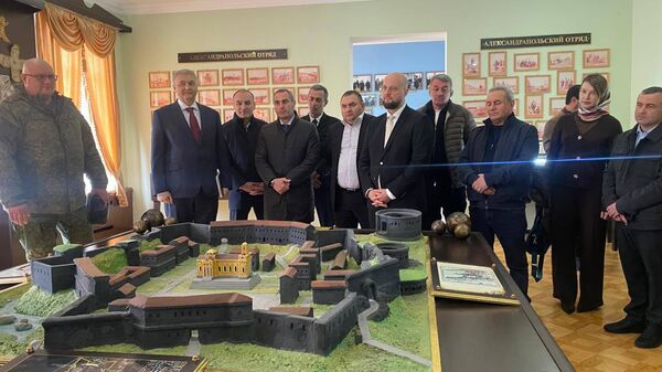 Делегация из Курской области прибыла в Гюмри для развития партнерства - Sputnik Армения