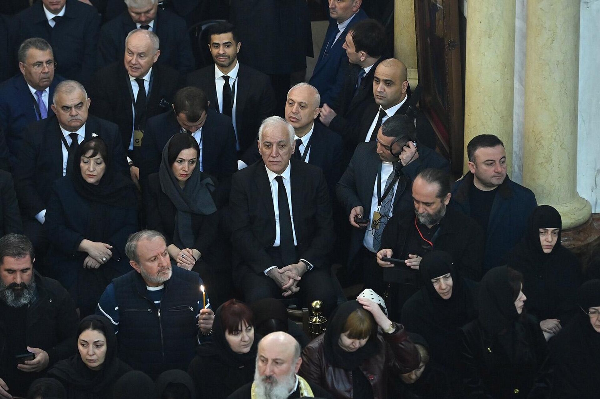 Президент Армении Ваагн Хачатурян прибыл на похоронах Католикоса-Патриарха всея Грузии Ильи Второго в кафедральном соборе Святой Троицы (22 марта 2026). Тбилиси - Sputnik Армения, 1920, 22.03.2026