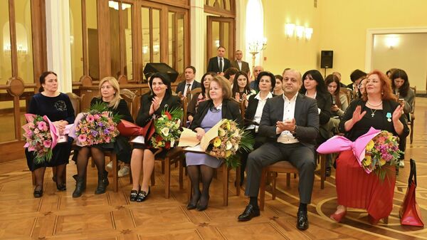 Торжественная церемония вручения гос.наград и благодарностей Президента РФ за вклад в развитие культурно-гуманитарных связей России и Армении (26 марта 2026). Еревaн - Sputnik Армения