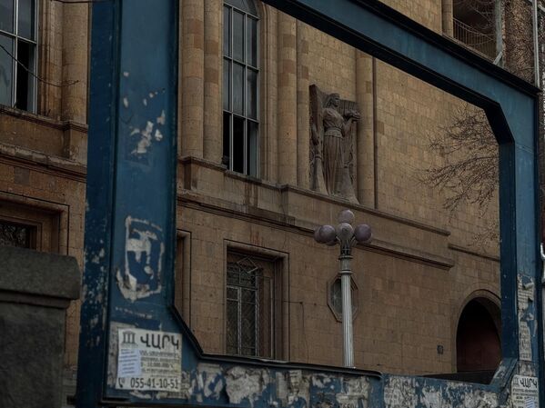 Հրդեհի հետևանքները «Կանազ» մշակույթի տանը - Sputnik Արմենիա