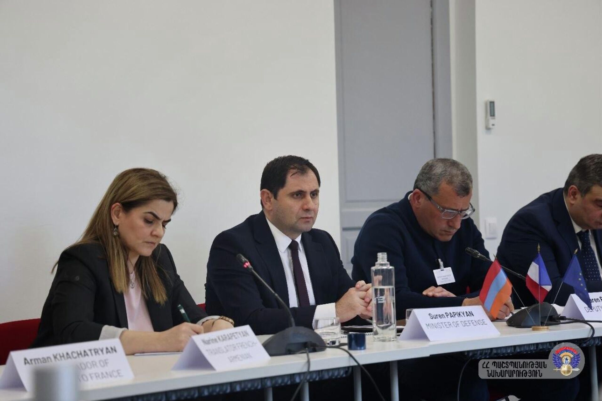 Министр обороны Сурен Папикян встретился с представителями французских оборонных компаний в рамках организации Движение международных французских предприятий (26 марта 2026). Париж - Sputnik Արմենիա, 1920, 26.03.2026