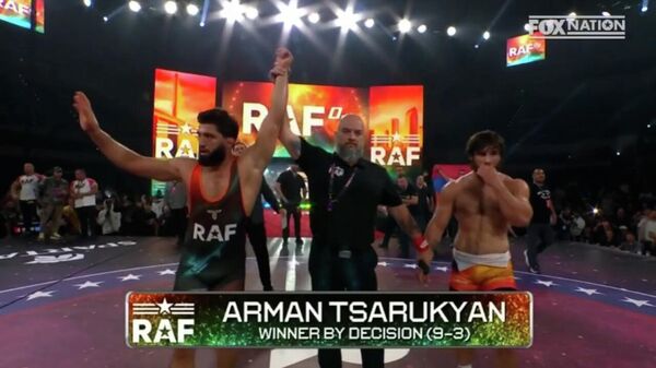 Арман Царукян против Джорджио Пулласа - Sputnik Արմենիա