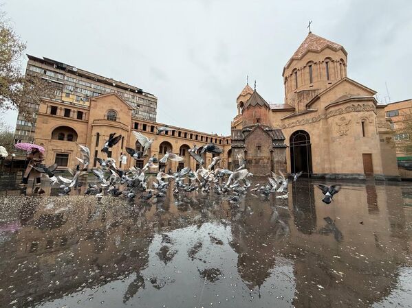 Ծաղկազարդը Երևանի Սուրբ Աստվածածին Կաթողիկե եկեղեցում - Sputnik Արմենիա