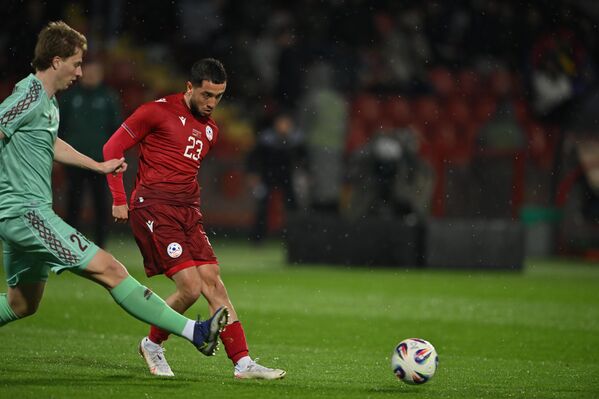 Ваган Бичахчян во время товарищеского матча по футболу между сборными Армении и Беларуси - Sputnik Армения