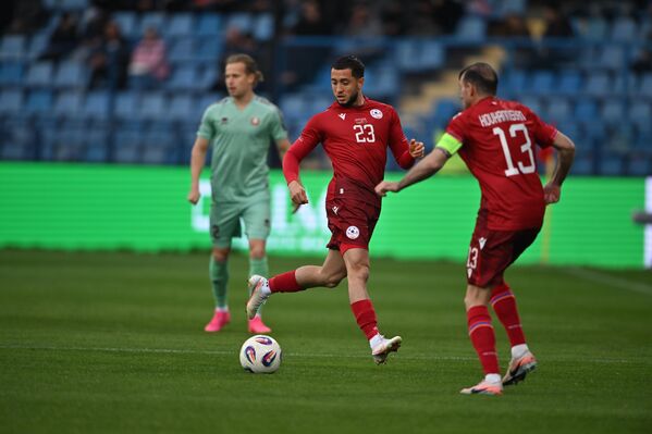 Ваган Бичахчян во время товарищеского матча по футболу между сборными Армении и Беларуси (29 марта 2026). Еревaн - Sputnik Армения