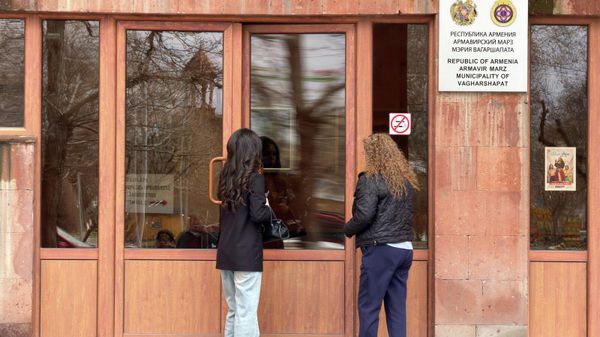 Здание мэрии Вагаршапата - Sputnik Армения