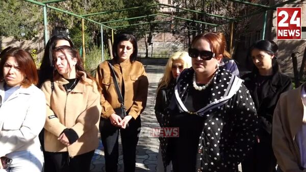 Երևանի թիվ 94 մանկապարտեզի ծնողները բողոքի ակցիա են անում - Sputnik Արմենիա