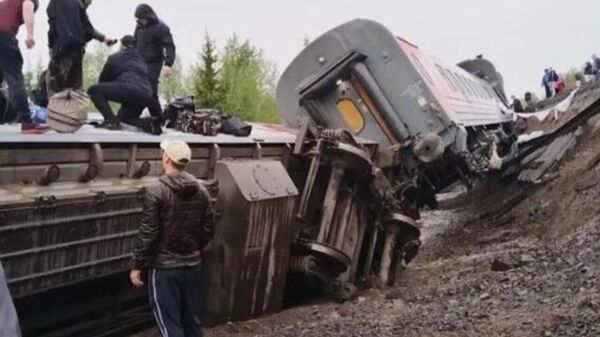 Չելյաբինսկ-Մոսկվա ուղևորատար գնացքի 7 վագոն դուրս է եկել ռելսերից - Sputnik Արմենիա