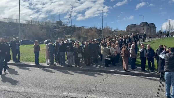 Անարդար որոշում է․ ծնողները պահանջում են, որ իրենց որդիներն էլ 1,5 տարի ծառայեն - Sputnik Արմենիա