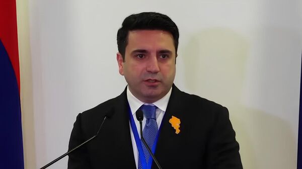 Армения выйдет из ОДКБ и ЕАЭС, если РФ повысит цену на газ: Ален Симонян - Sputnik Армения