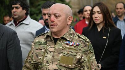 Легендарный военачальник Артур Аванесян (позывной Кандаз) на литургии Пасхального Сочельника - Чрагалуйс (4 апреля 2026). Эчмиадзин