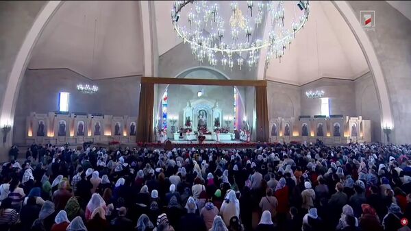 Փաշինյանի մասնակցությամբ պատարագին միջադեպ գրանցվեց - Sputnik Արմենիա