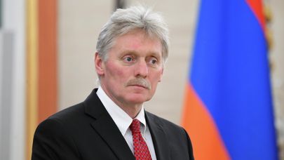 Пресс-секретарь президента РФ Дмитрий Песков перед началом встречи президента РФ и премьер-министра РА на полях саммита Евразийского экономического союза (25 мая 2023). Москвa