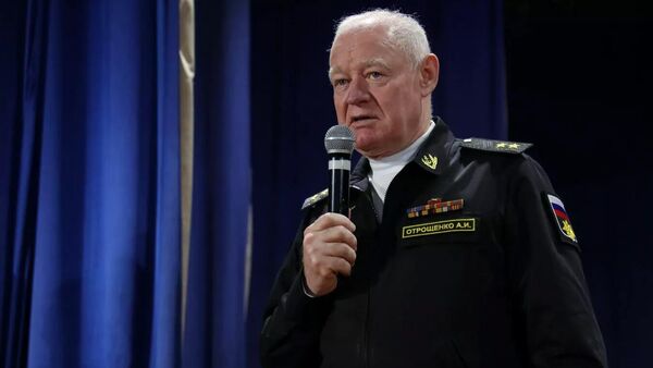 Командир смешанного авиационного корпуса Северного флота генерал-лейтенант Александр Отрощенко - Sputnik Армения