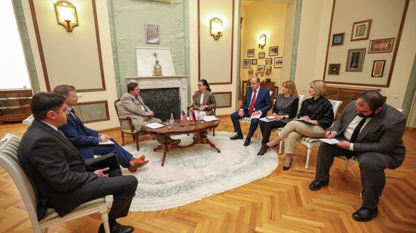 Աննա Վարդապետյանի ու Դեյվիդ Ալենի հանդիպումը - Sputnik Արմենիա