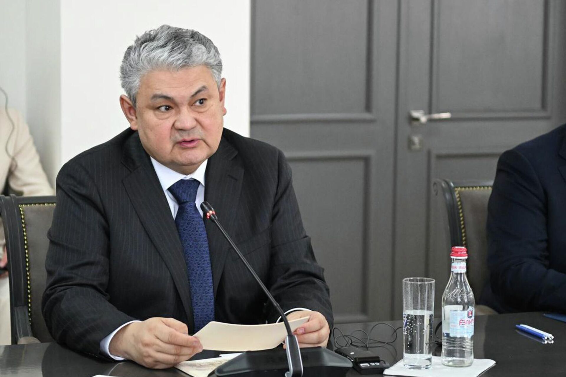 Глава МИД Арарат Мирзоян на встрече с казахским коллегой Ермеком Кошербаевым (9 апреля 2026). Еревaн - Sputnik Արմենիա, 1920, 09.04.2026