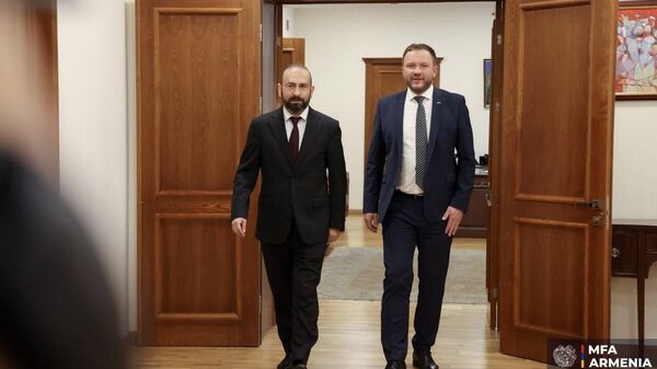 Արարատ Միրզոյանն ու Մարգուս Ցահքնան - Sputnik Արմենիա